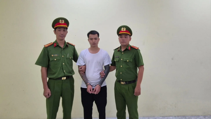 Bắt tạm giam TikToker 'Tàng Keng'